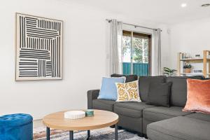 Comfortable Family Stay in Caroline Springs