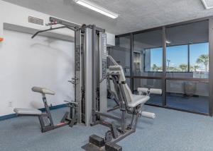 Island Winds West 380