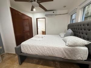 Blue angel 9 a pasos de la 5 Av y la playa