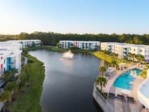Spacious 3BR | Pool, Gym, Near Beach & Speedway