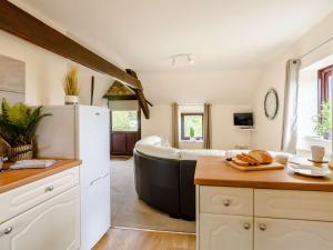 2 Bed in Newton-on-Rawcliffe 88957