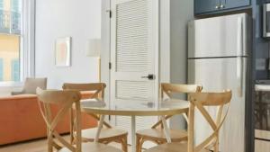 3 Units Steps to Bourbon St the French Quarter The Harlequin by AvantStay