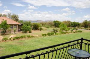 Three Oaks and an Aloe Boutique Hotel