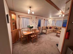 A and C Coastal Hideaway Private Decking