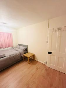 Comfortable Room Near Brookes University and Oxford Hospitals, Room G