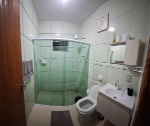 Casa completa 300 metros do Beto Carrero e 500 metros da Praia de Armação