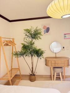 Hongdae or Itaewon 20minutes Maximum 6 people