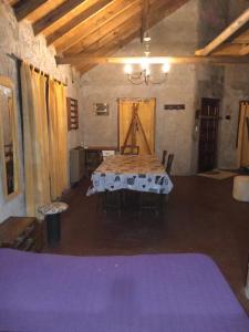 Casa amplia monoambiente estilo rústica