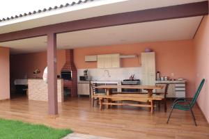 Casa com 1Suite mais 1Quarto Até 8 hóspedes