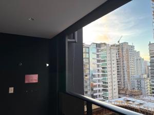 Apto Novo ao Lado do Hard Rock - 3 Quartos 2 Vagas