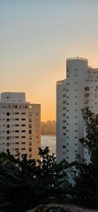 Apartamento Pé na Areia Enseada Guarujá