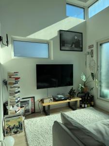 Mangwon Central House