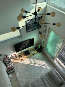 Mangwon Central House