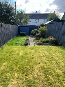 3BR Sleeps 6 Free Parking Near Glasgow City