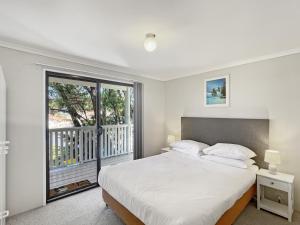 Family Beach House with Outdoor Entertaining