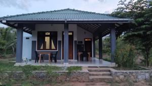 Wild Night Hostel Sigiriya