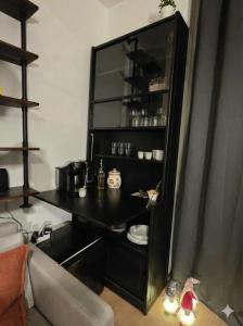 Pb155, balcony with street view