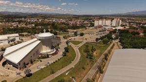 FLat da Fé ao lado da Canção Nova