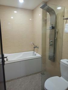 SAM Hotel and Apartment Danang - 150m to the beach & 200m to An Thuong area