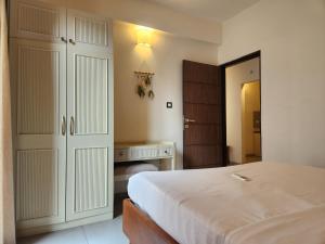 Candolim 1BHK Heaven with Pool & Free Parking - Walk to Beach