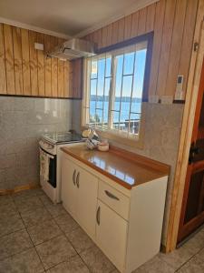 Lago Ranco, cabaña orilla de lago