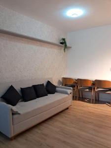 Estúdio moderno com vista para a Baía e o Cristo