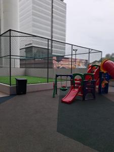 Estúdio moderno com vista para a Baía e o Cristo