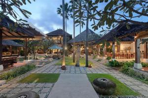 Luxury 6-bedroom Villa in Seminyak