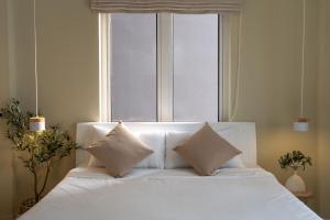 Casa Luna Lakeside Homestay