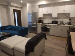 Vancouver Townhouse 2 Queen Beds Kitchen Street Parking - Perfect for Families