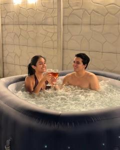 Tiny House con Piscina Privada, Jacuzzi, Parrilla y Starlink