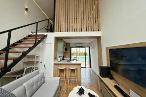 Tiny House con Piscina Privada, Jacuzzi, Parrilla y Starlink