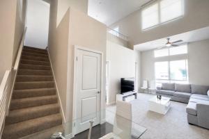 Luxury Residence Loft 3 Beds with Pool and Gym