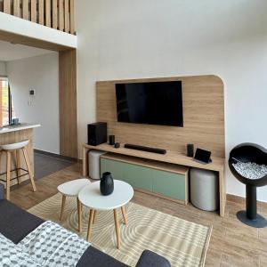 Tiny House con Jacuzzi, Fogata y Starlink