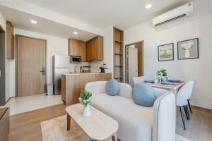 Condo Close to the Beach and City Center