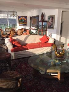 Extraordinary Seafront Apartment