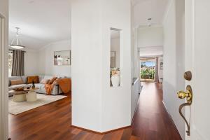 Beachside Stay, Cafes Nearby, 300Mbps WiFi