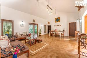 StayVista at Visthaan with Pool, Lawn & BBQ