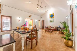StayVista at Visthaan with Pool, Lawn & BBQ