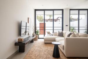 Casa Vania 4 - Calm Modern 2BR Villa in Canggu