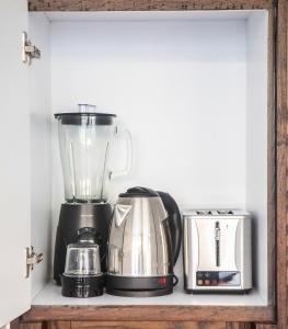 Casa Vania 4 - Calm Modern 2BR Villa in Canggu