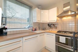Modern 1 bedroom flat in Putney west London - Pass the Keys