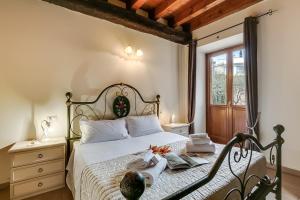 Apartment with Outdoor Dining - Happy Rentals