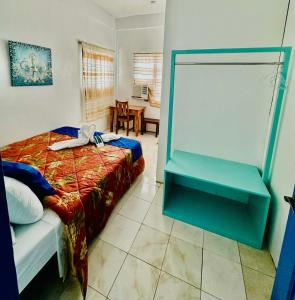 shanedels inn & café