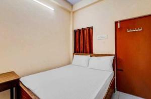 Hotel O Madipakkam Lakeview Chennai Formerly Ganesh Mahal