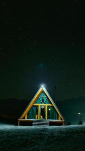 Будиночок мрії в Карпатських горах