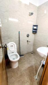 Ojis Homestay - Aesthetic Rooms in lower tapovan near laxman jhula and gangaji, free airport pickup for 7 or more night bookings