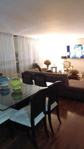 MIRAFLORES BEDROOM TWO TWIN BEDs