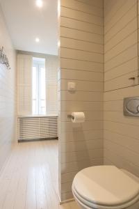 Family house with sauna close to the sea