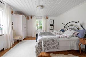 HAL484-Unnaryd-Yas-108